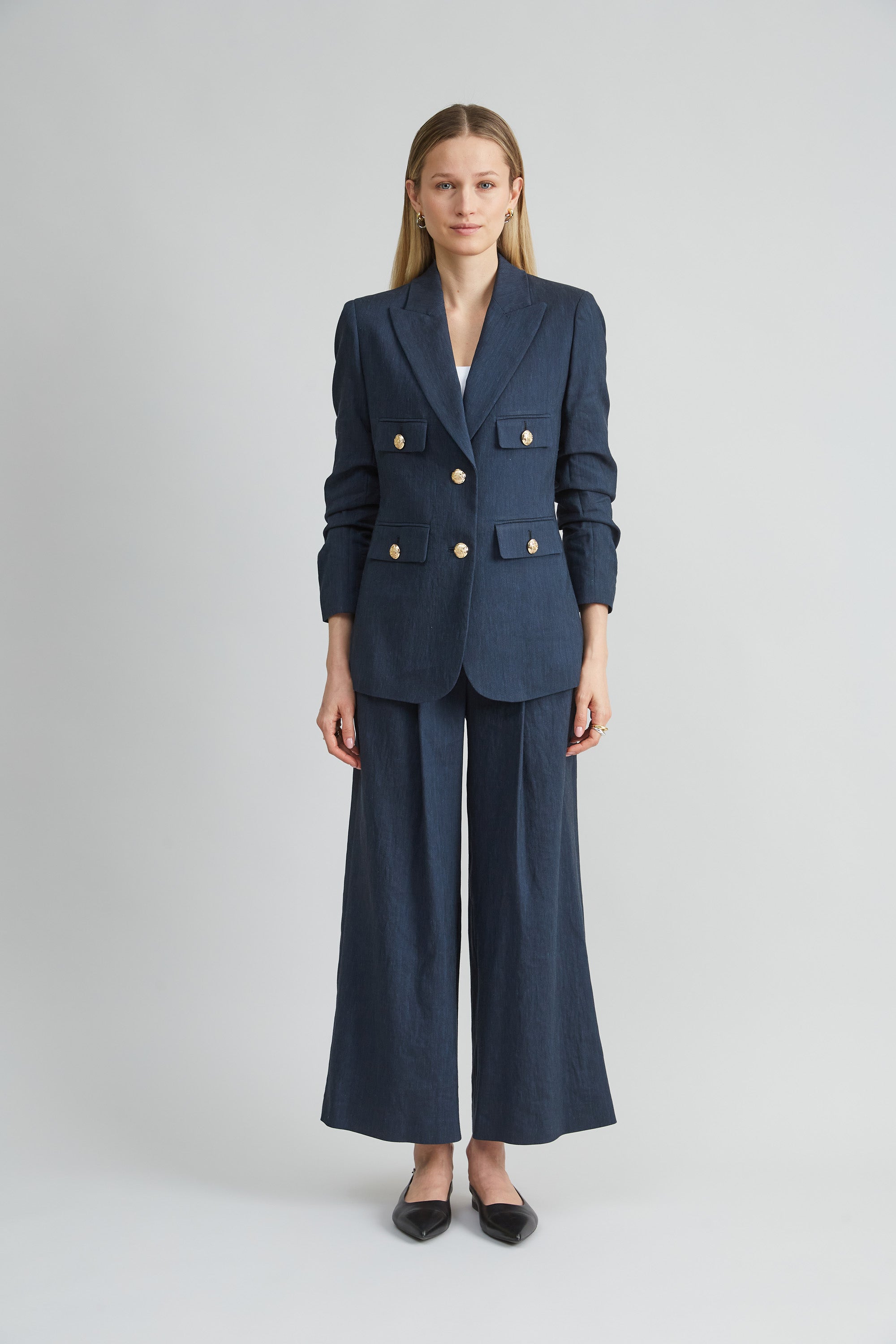 Linen Crest Button Blazer