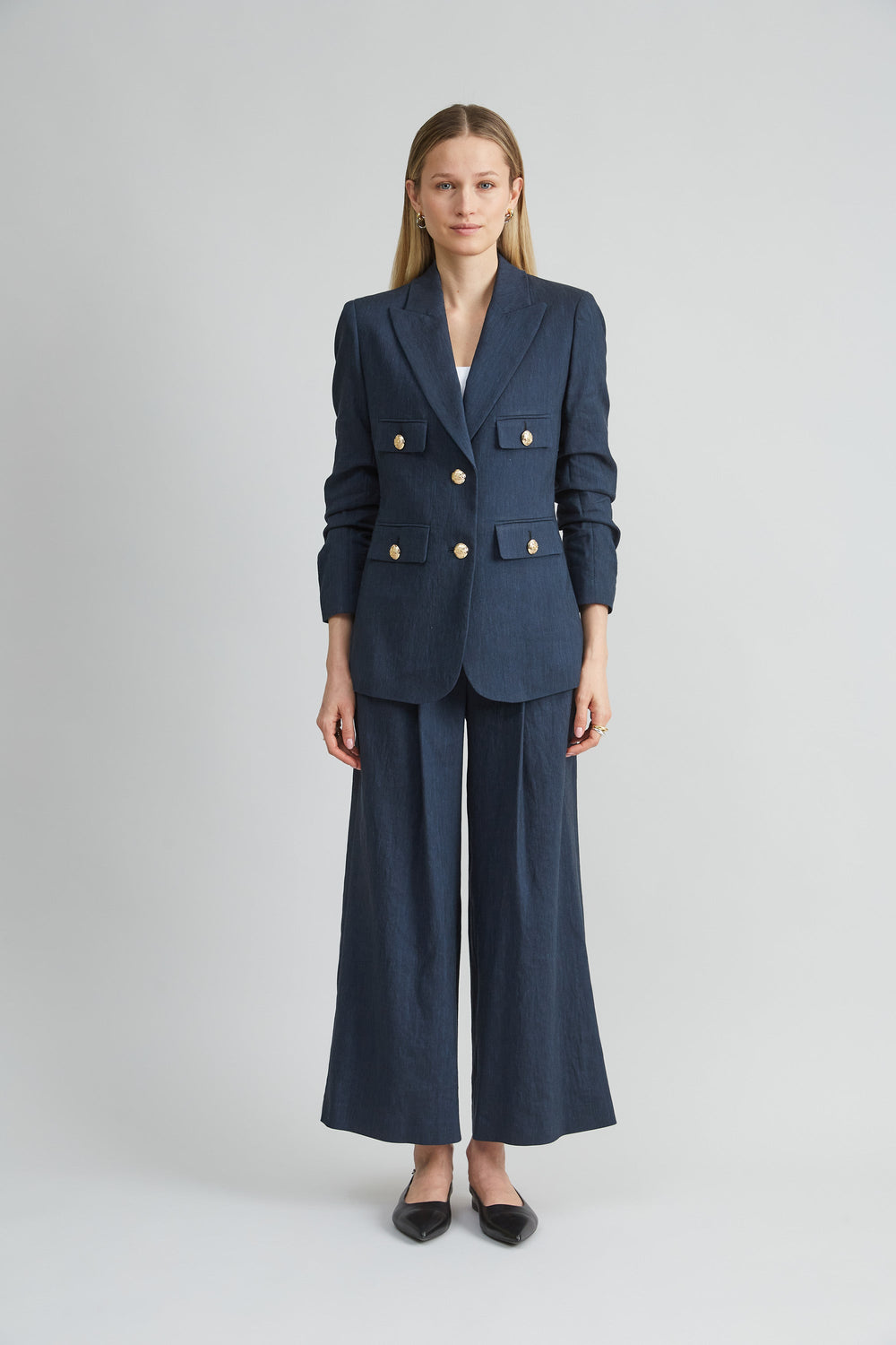 Linen Crest Button Blazer